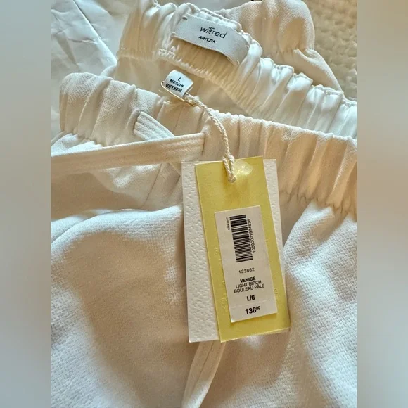 Aritzia Venice Pant - Picture 2 of 9